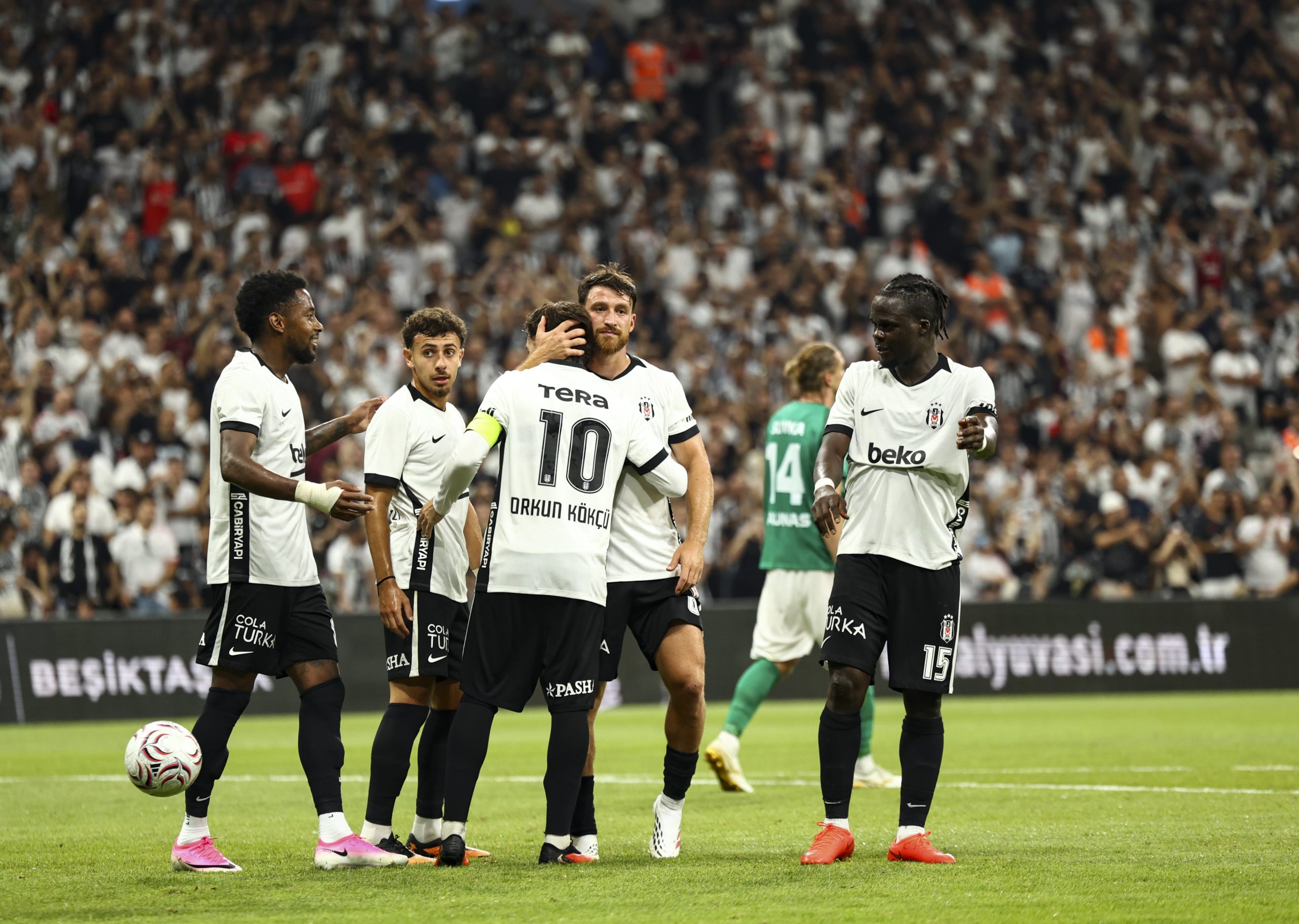 Afyonlu Orkun Kökçü, Beşiktaş’ı Avrupa’da sırtlıyor