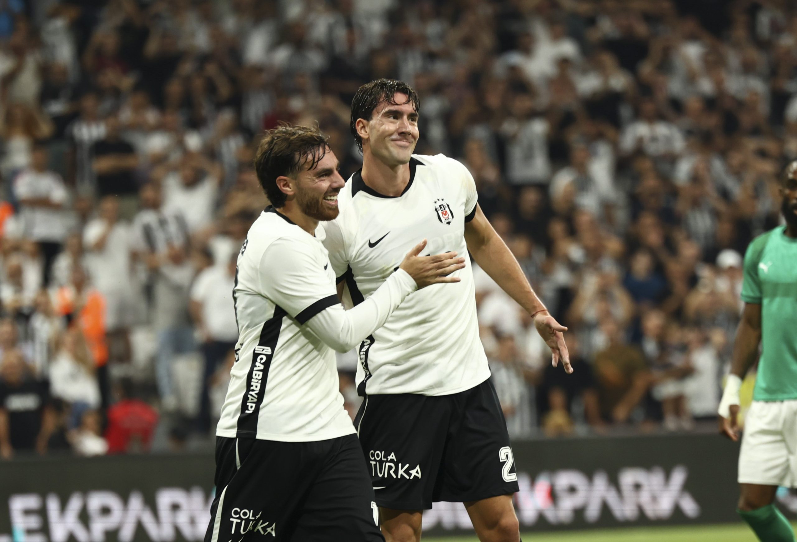Afyonlu Orkun Kökçü, Beşiktaş’ı Avrupa’da sırtlıyor