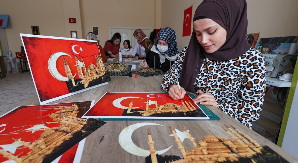Aile Destek Merkezleri 3,3 milyon kişiye ulaştı