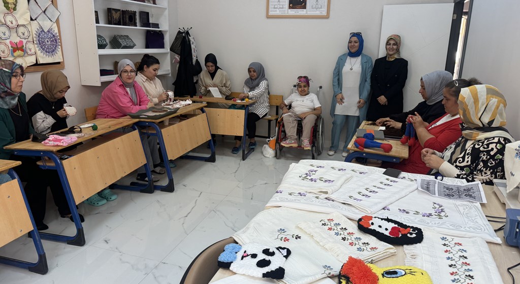 Aile Destek Merkezleri 3,3 milyon kişiye ulaştı