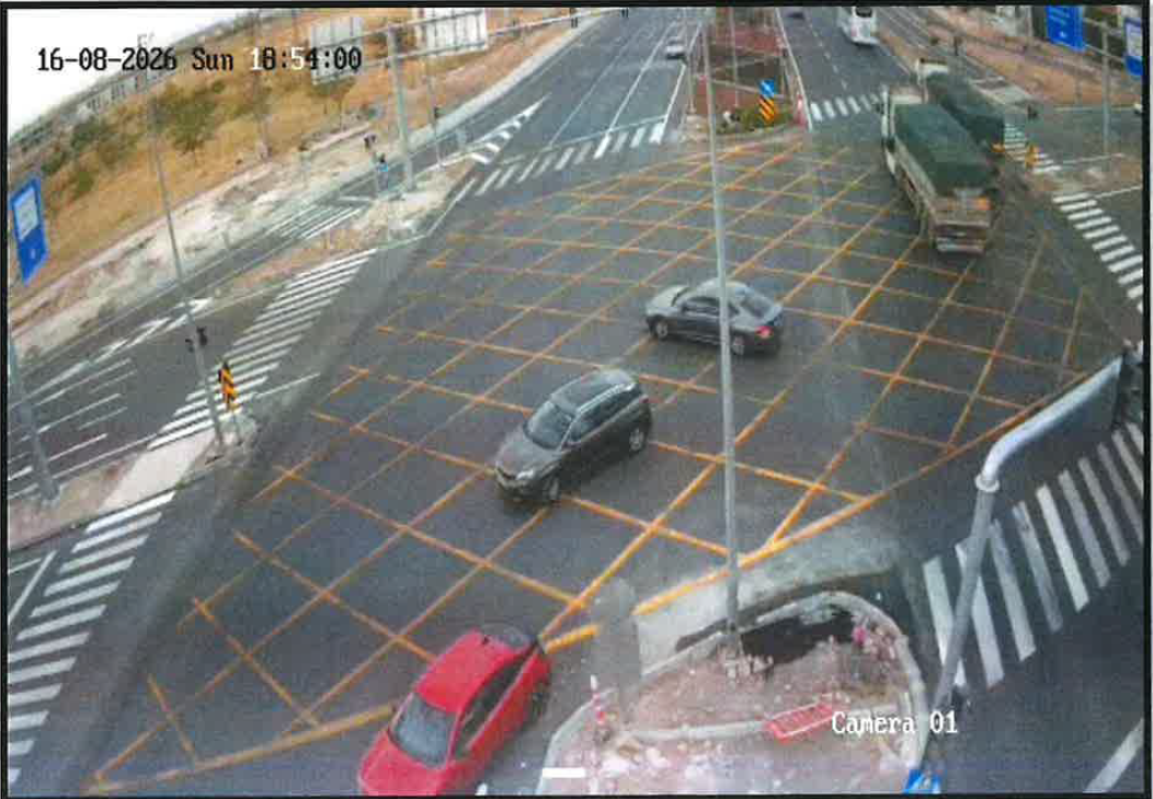 Akıllı kavşakta trafik kurallarına dikkat!