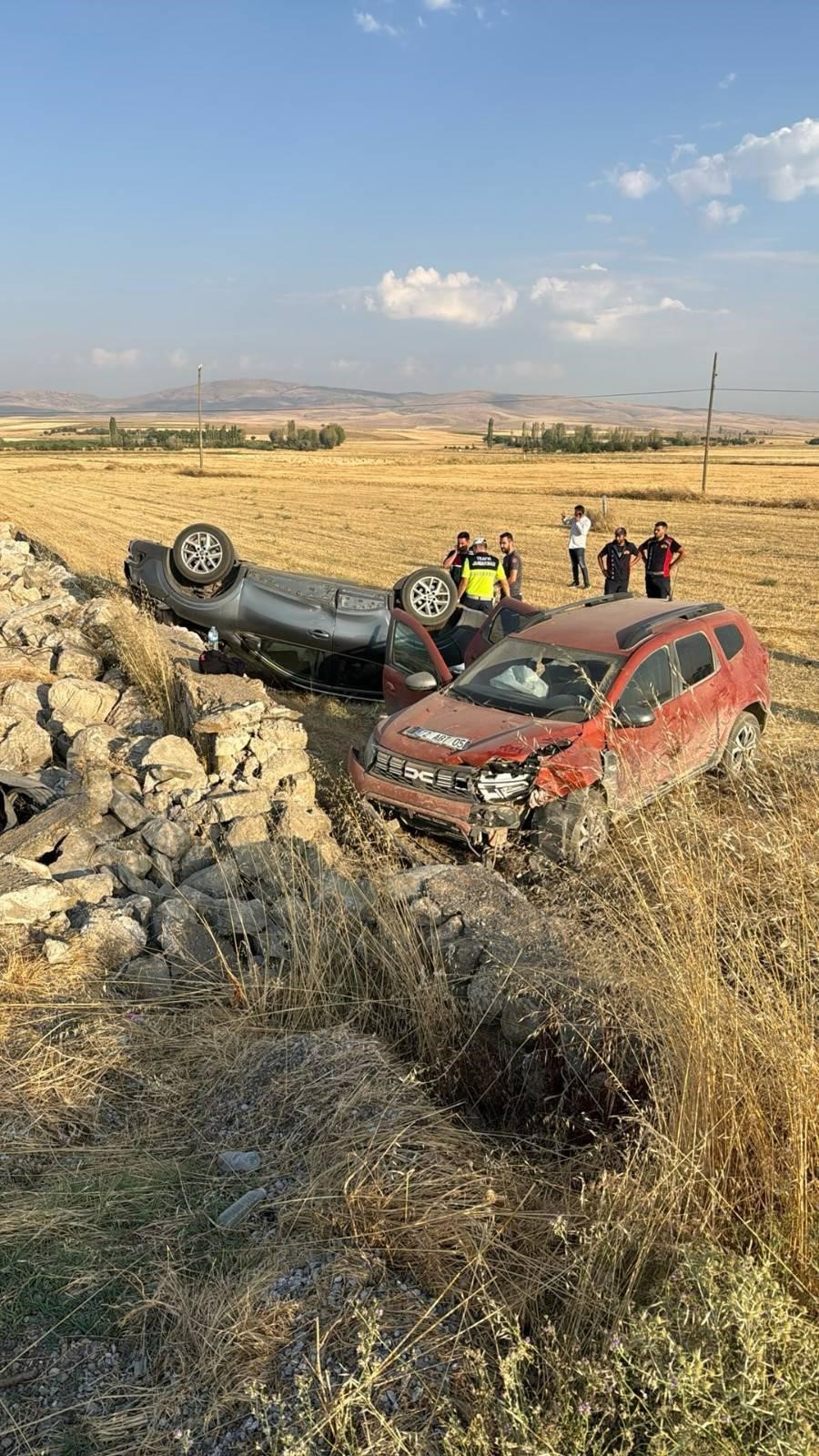 Akkonak Köyü’nde kaza: 1 ölü 5 yaralı