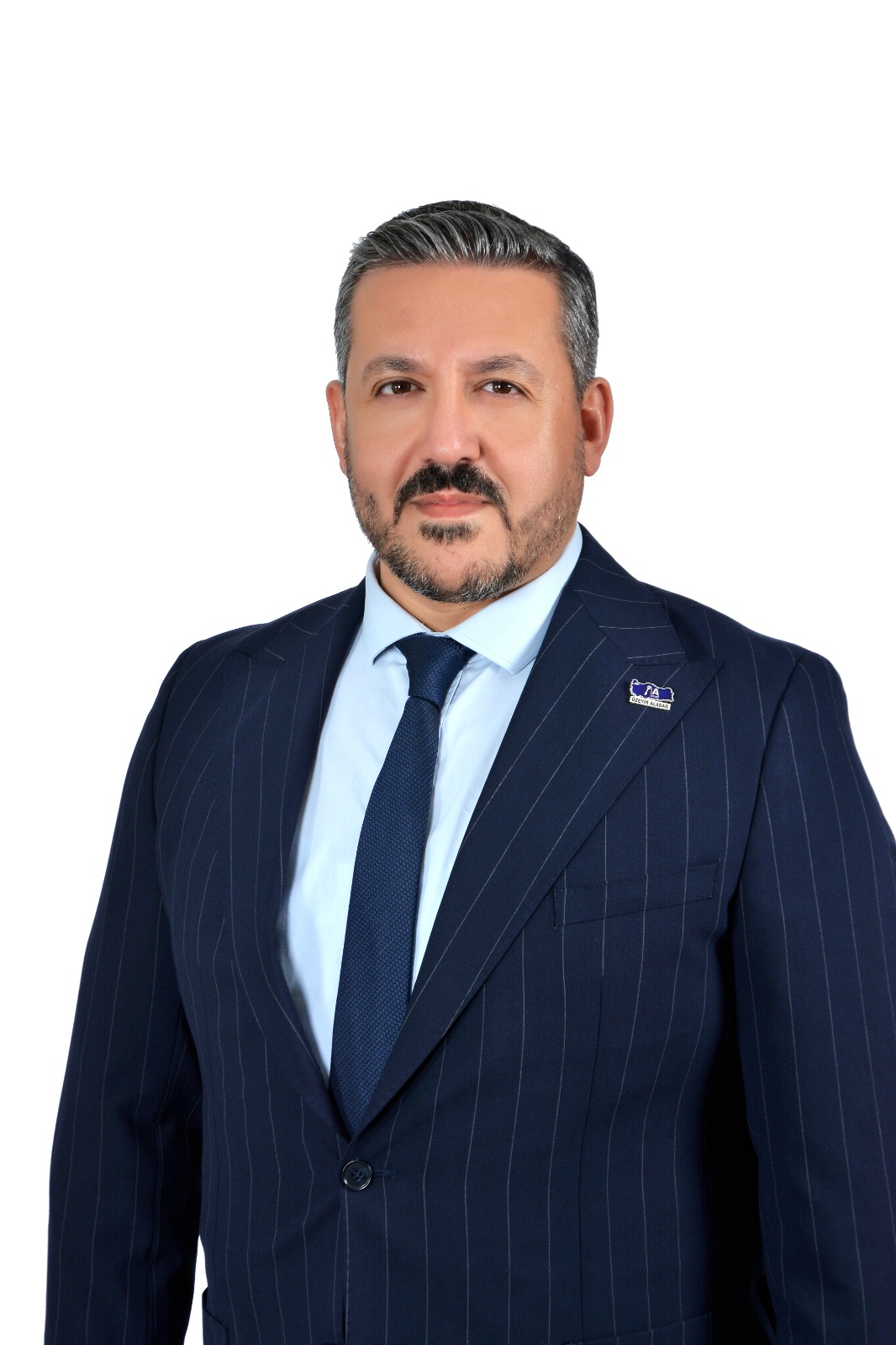 “Amatör futbolu boğmayın, gençlerimizin önünü açın”