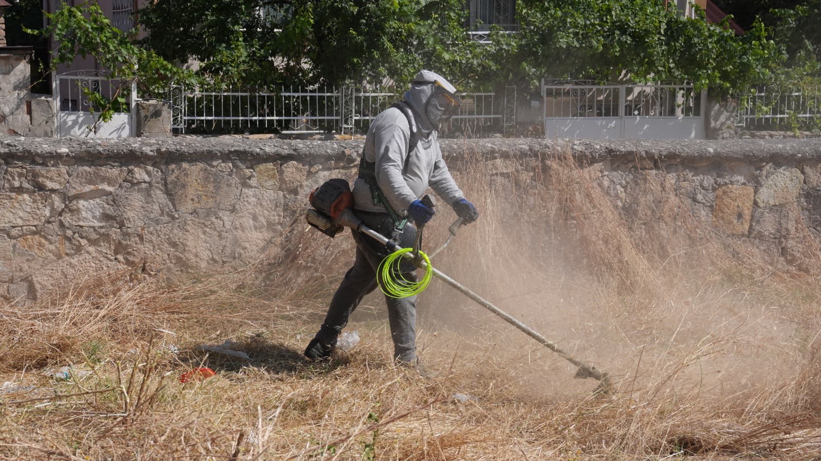 Bolvadin’de okul bahçelerinde hummalı çalışma