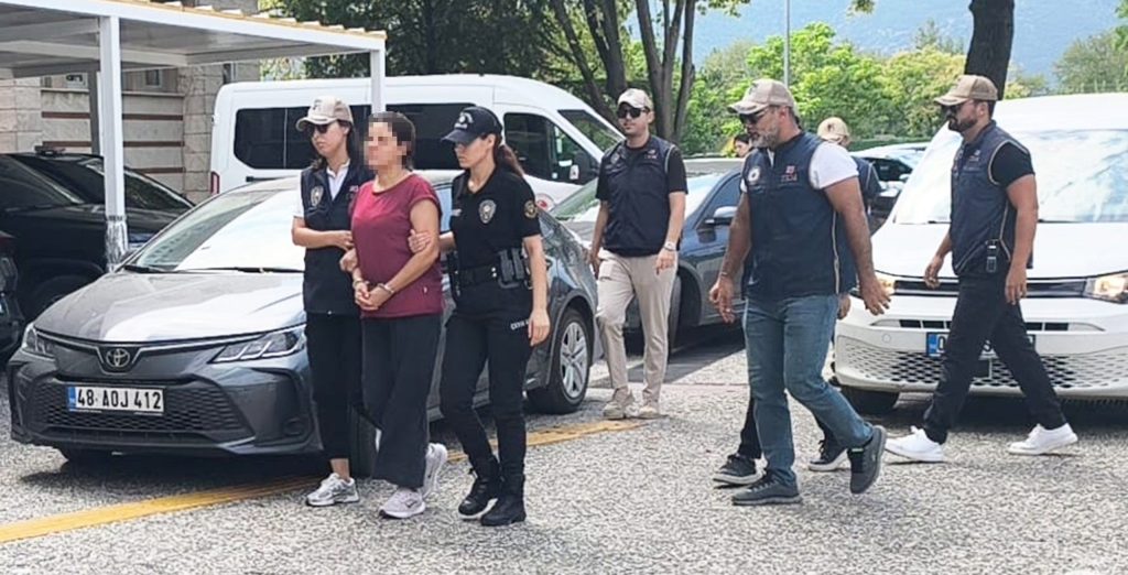 Darbeci terörist Burkay Karatepe’nin ablası tutuklandı