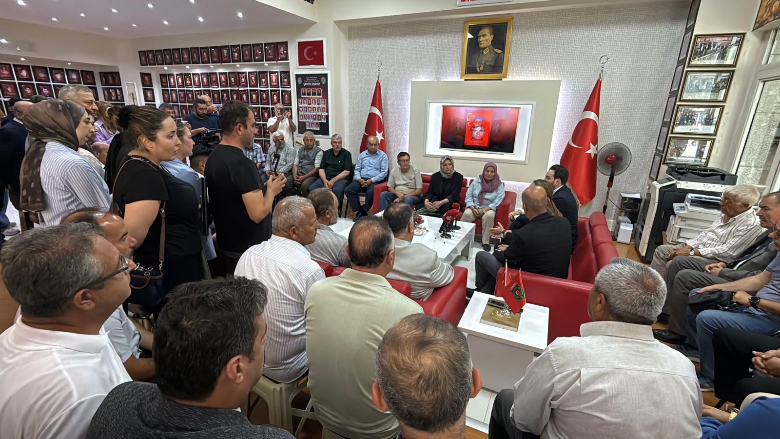 İYİ Parti heyetinden şehit yakınları ve gazilere ziyaret