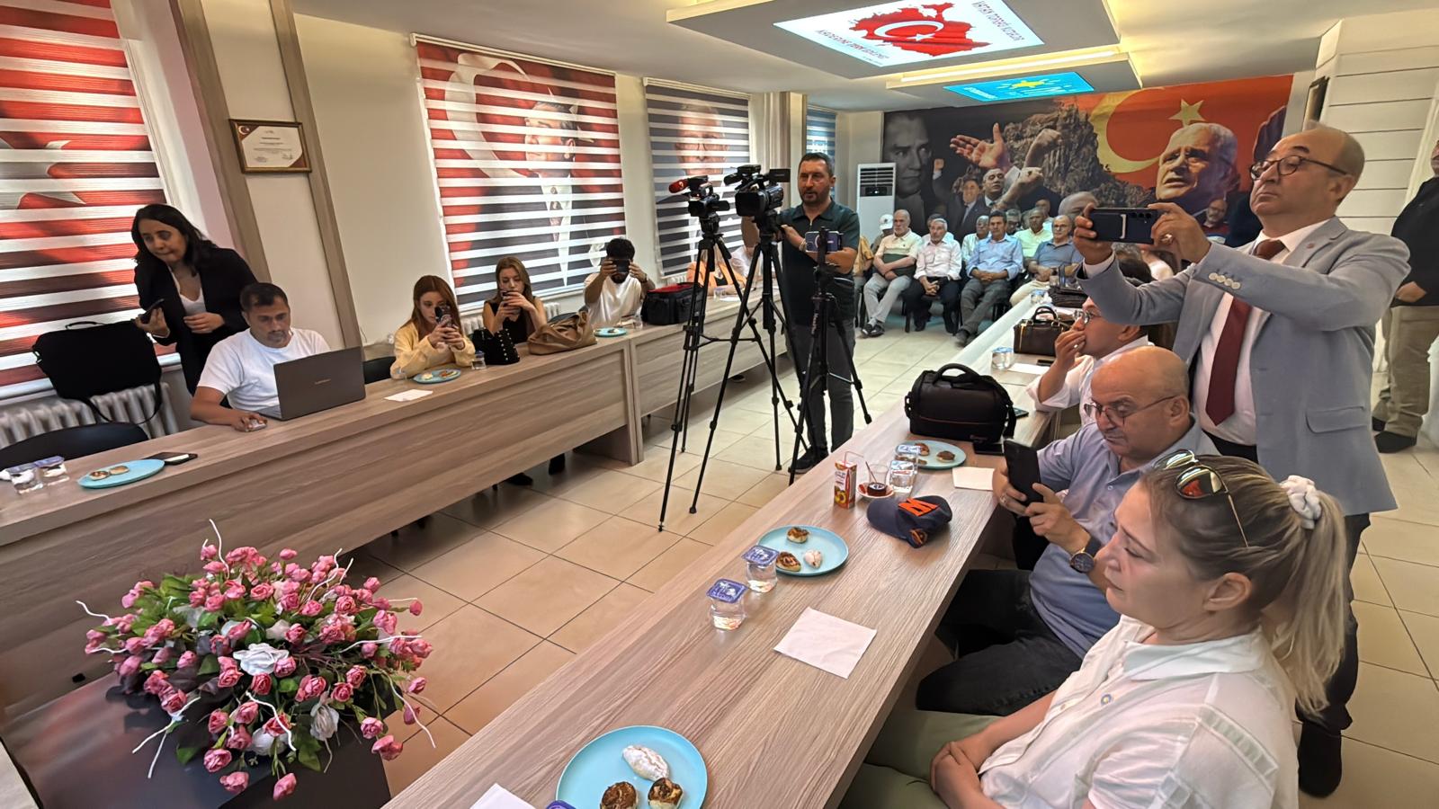İYİ Partili Yılmaz Afyon'da