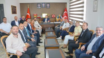İl Başkanlığı binasında gerçekleştirilen ziyarette teşkilat çalışmaları ve önümüzdeki süreçte