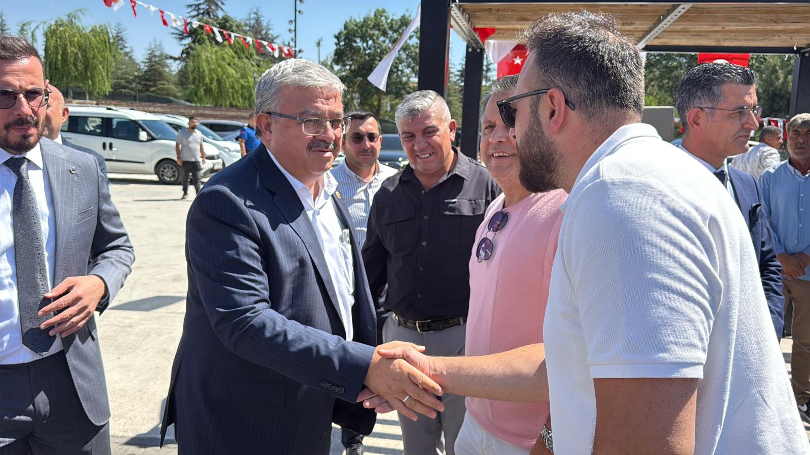 Millet Bahçesi Kafeteryası hizmete açıldı