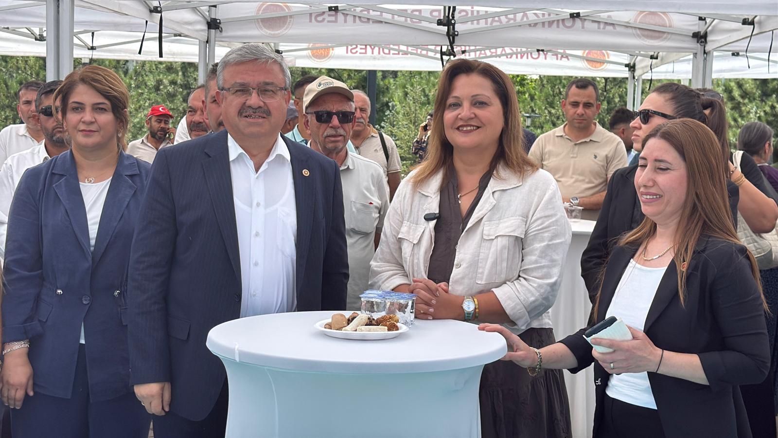Millet Bahçesi Kafeteryası hizmete açıldı
