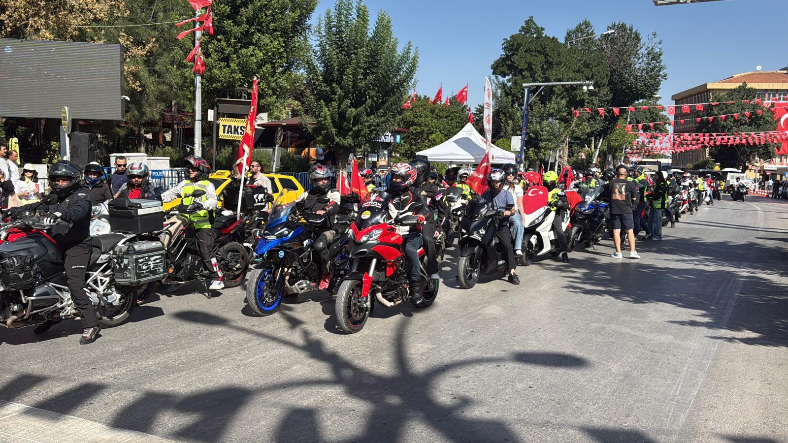 Motor tutkunları, Kocatepe yolunda