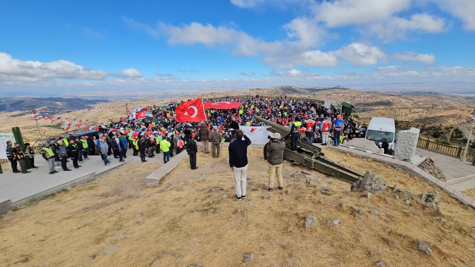 “Süvarinin İzinden” Motosikletli Saygı Sürüşü, Kocatepe’den start aldı