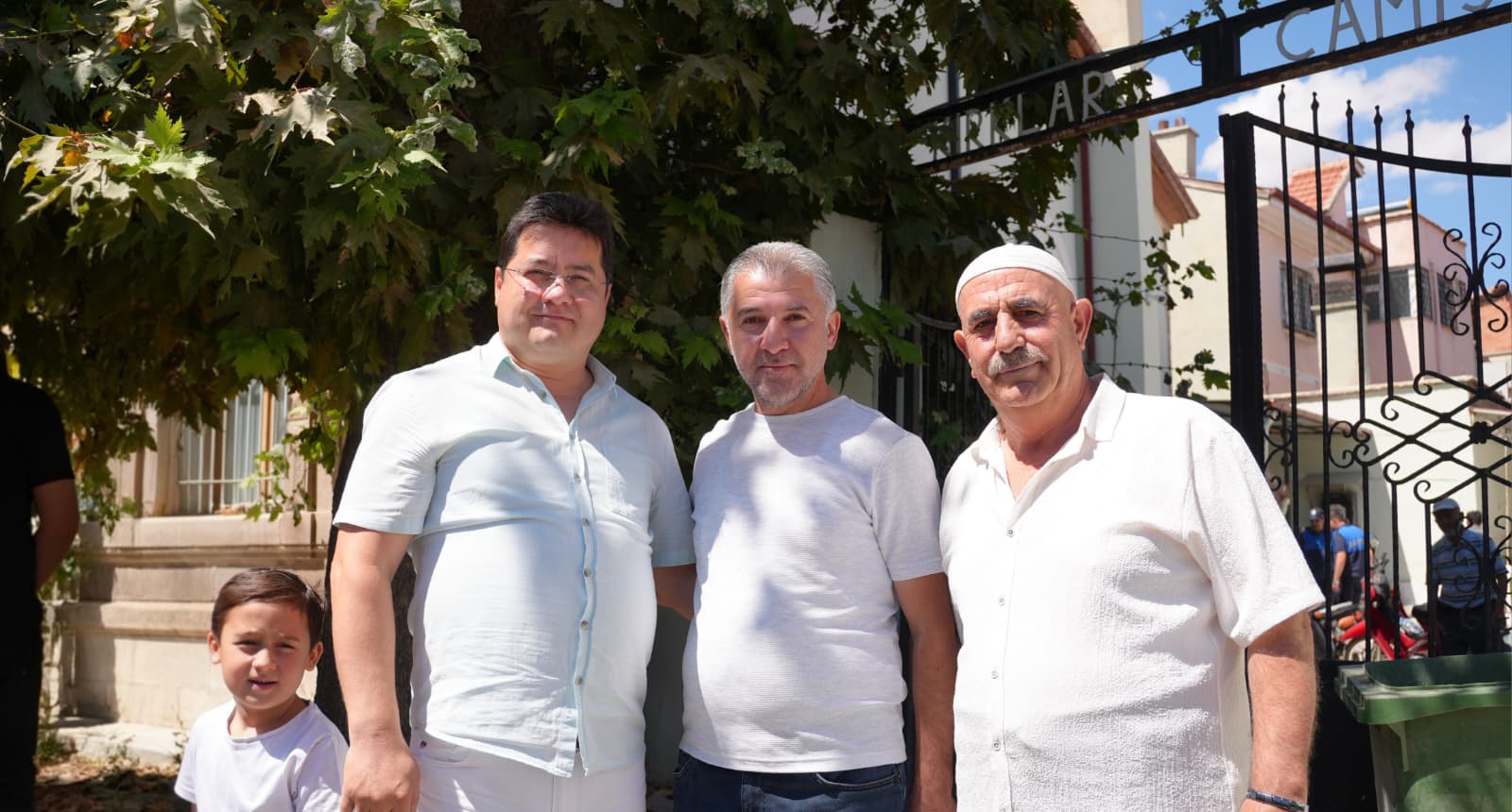 Tahtalı Camii’nde pilav ikramı