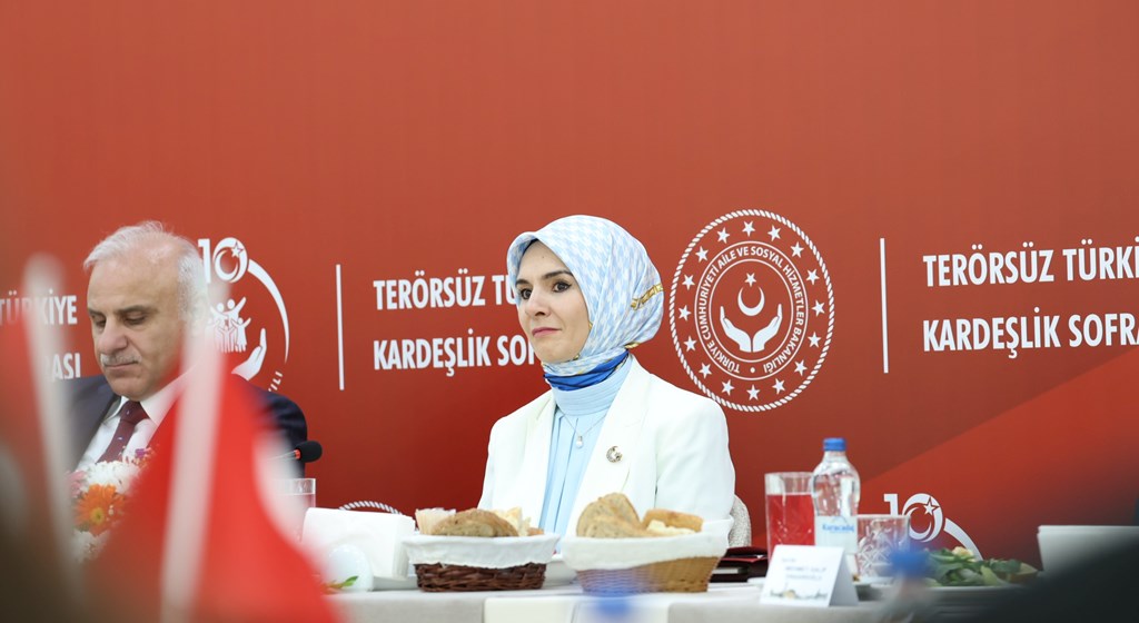 “Terörsüz Türkiye’yi şehit yakınlarımız ve gazilerimizle birlikte inşa ettik”