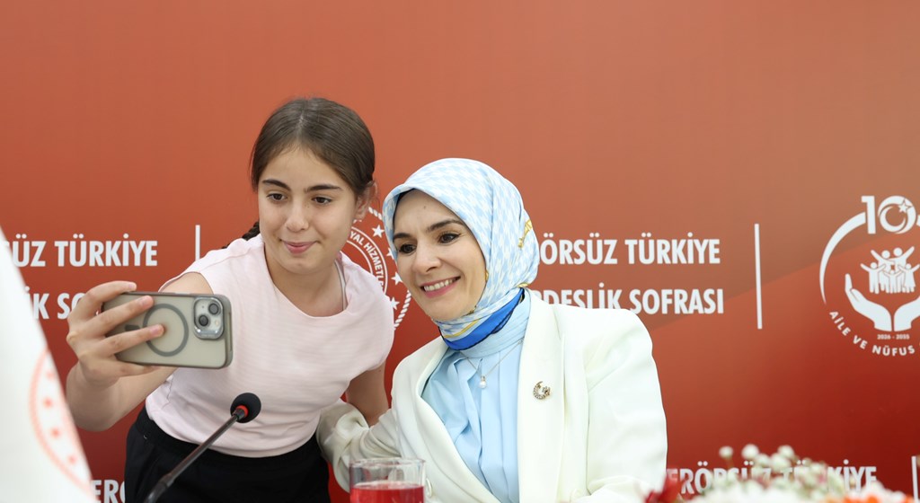 “Terörsüz Türkiye’yi şehit yakınlarımız ve gazilerimizle birlikte inşa ettik”