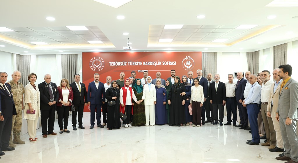 “Terörsüz Türkiye’yi şehit yakınlarımız ve gazilerimizle birlikte inşa ettik”