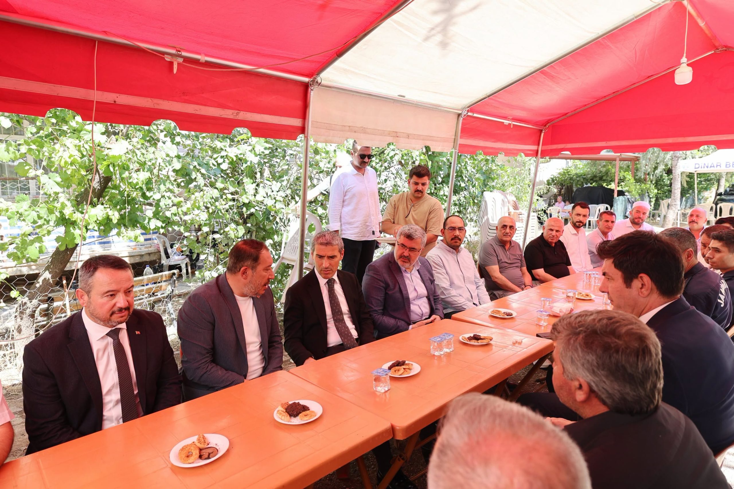 Vali Aktaş’tan Başkan Topçu’ya taziye ziyareti