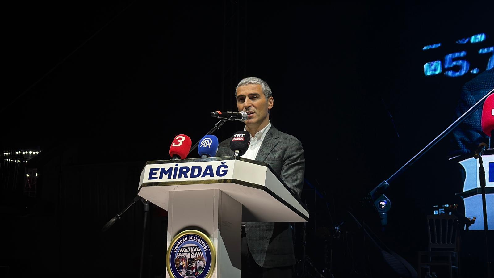 Bakan Göktaş, Emirdağ Gurbetçi Festivali’nde vatandaşlarla buluştu