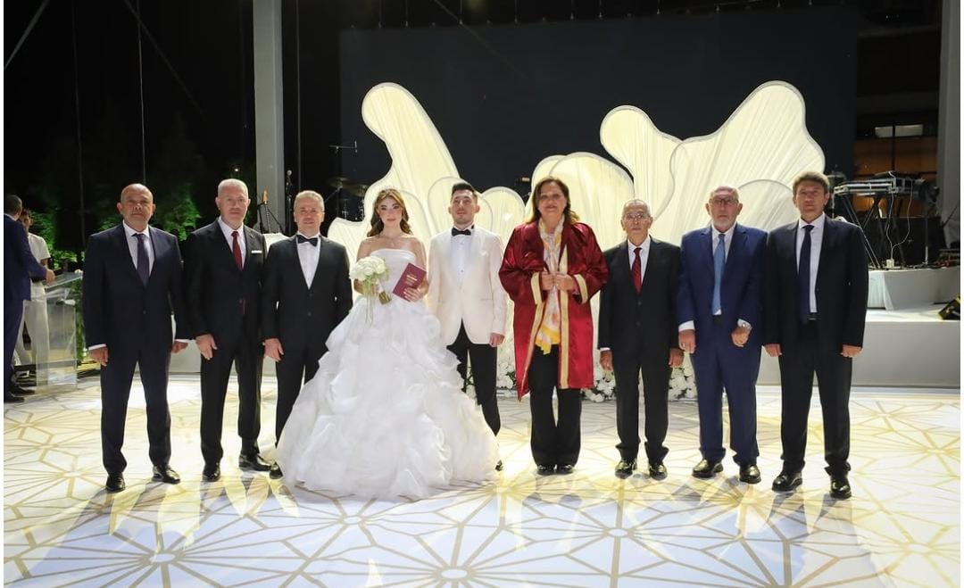 Gümüşhan ve Albay ailesinin mutlu günü
