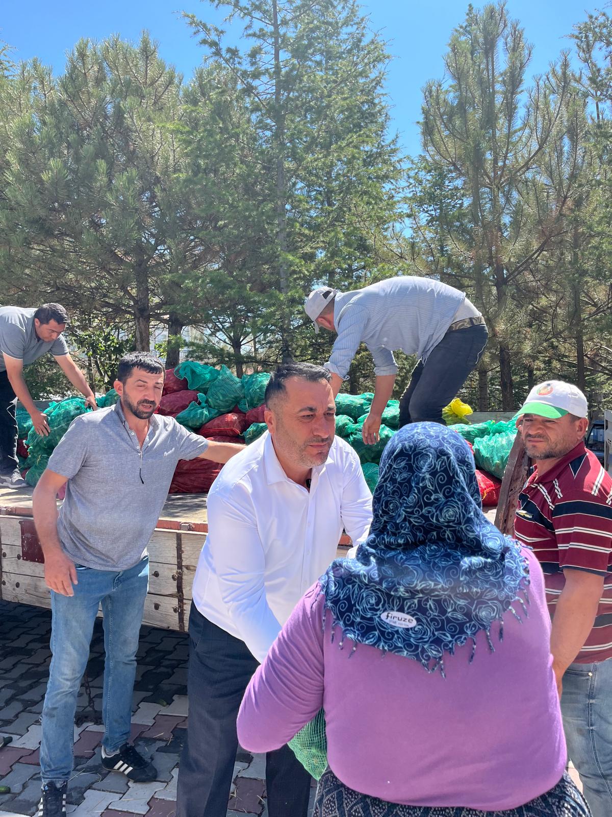 Kayıhan’dan üreticiye destek