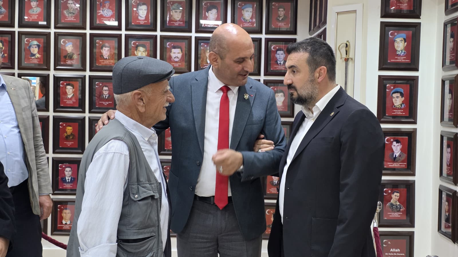 AK Parti İl Başkanı Kavak'ın ilk adresi şehit ve gaziler oldu