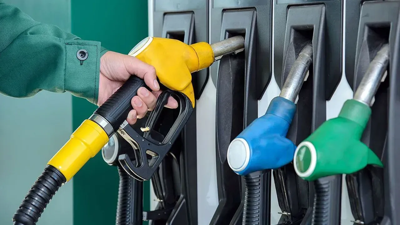 Akaryakıt fiyatları: Motorine indirim geldi mi? 