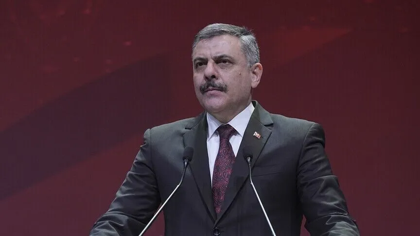 “Devletimizin demir yumruğu, karanlık güçlerin her daim ensesindedir”