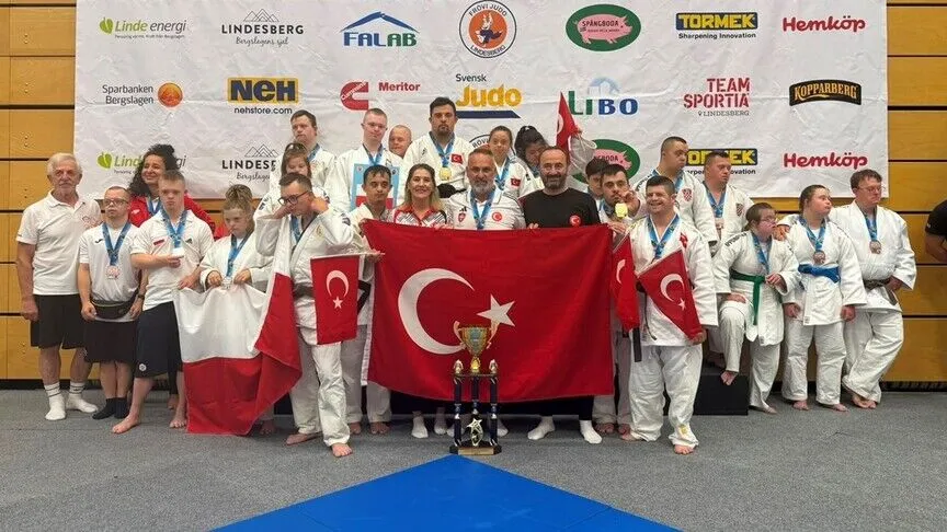 Down Judo Milli Takımı, İsveç’te dünya şampiyonu oldu
