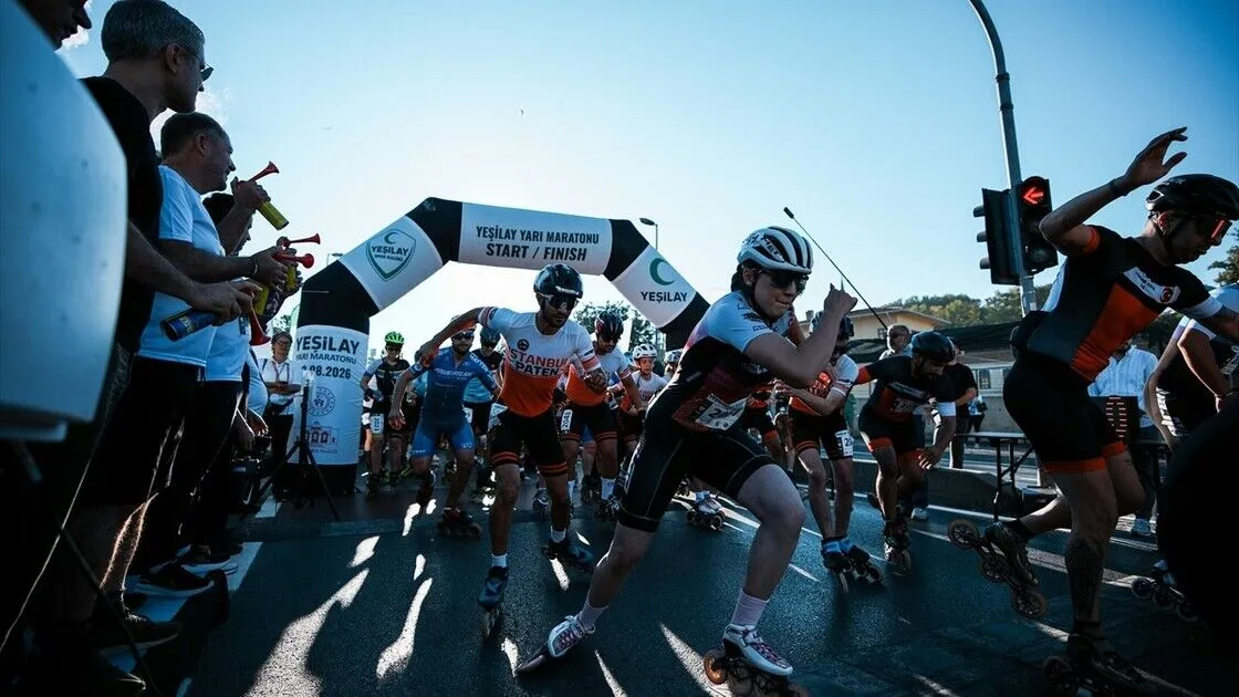 İstanbul'da Yeşilay Yarı Maratonu yapıldı