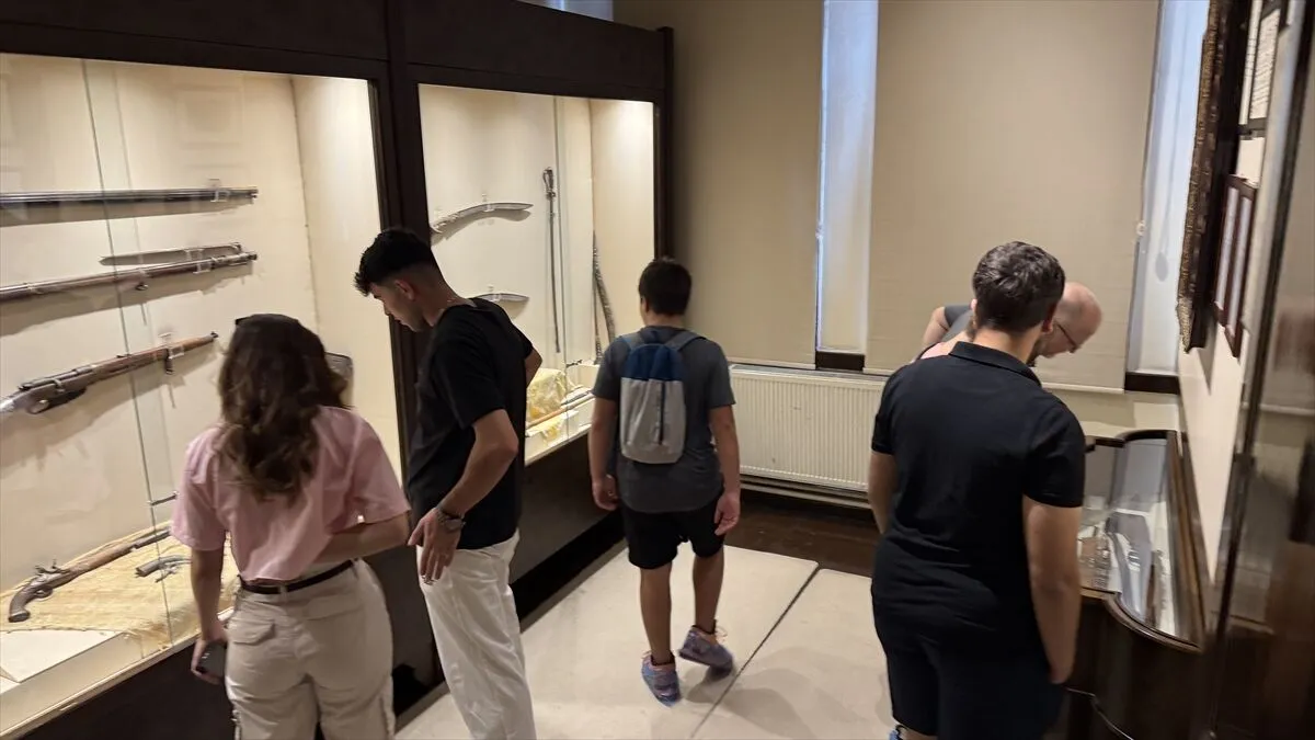 Batı Cephesi Karargahı Müzesi ziyaretçilerini tarihte yolculuğa çıkarıyor