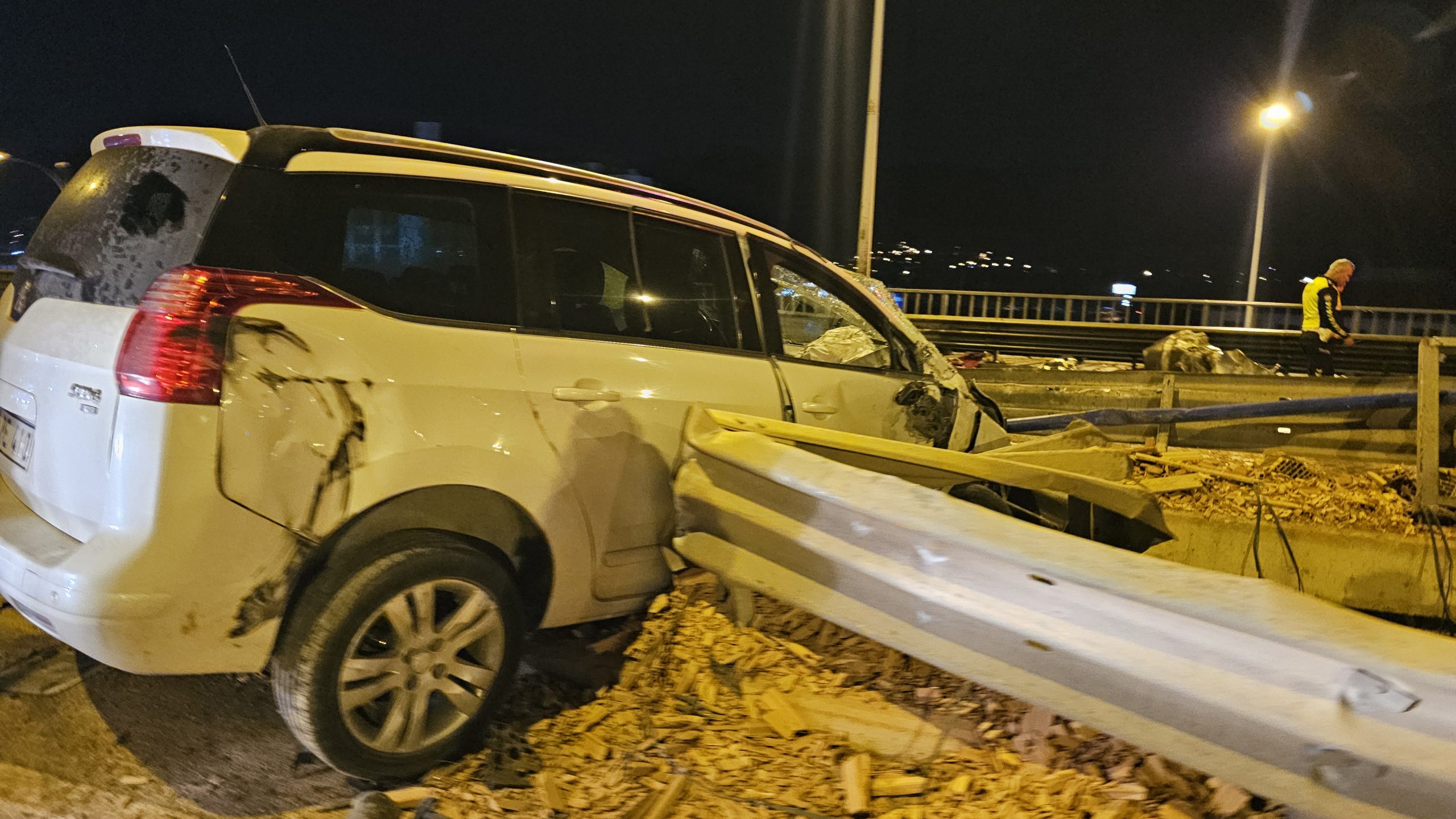 Oteller Bölgesi’nde feci kaza: 8 yaralı