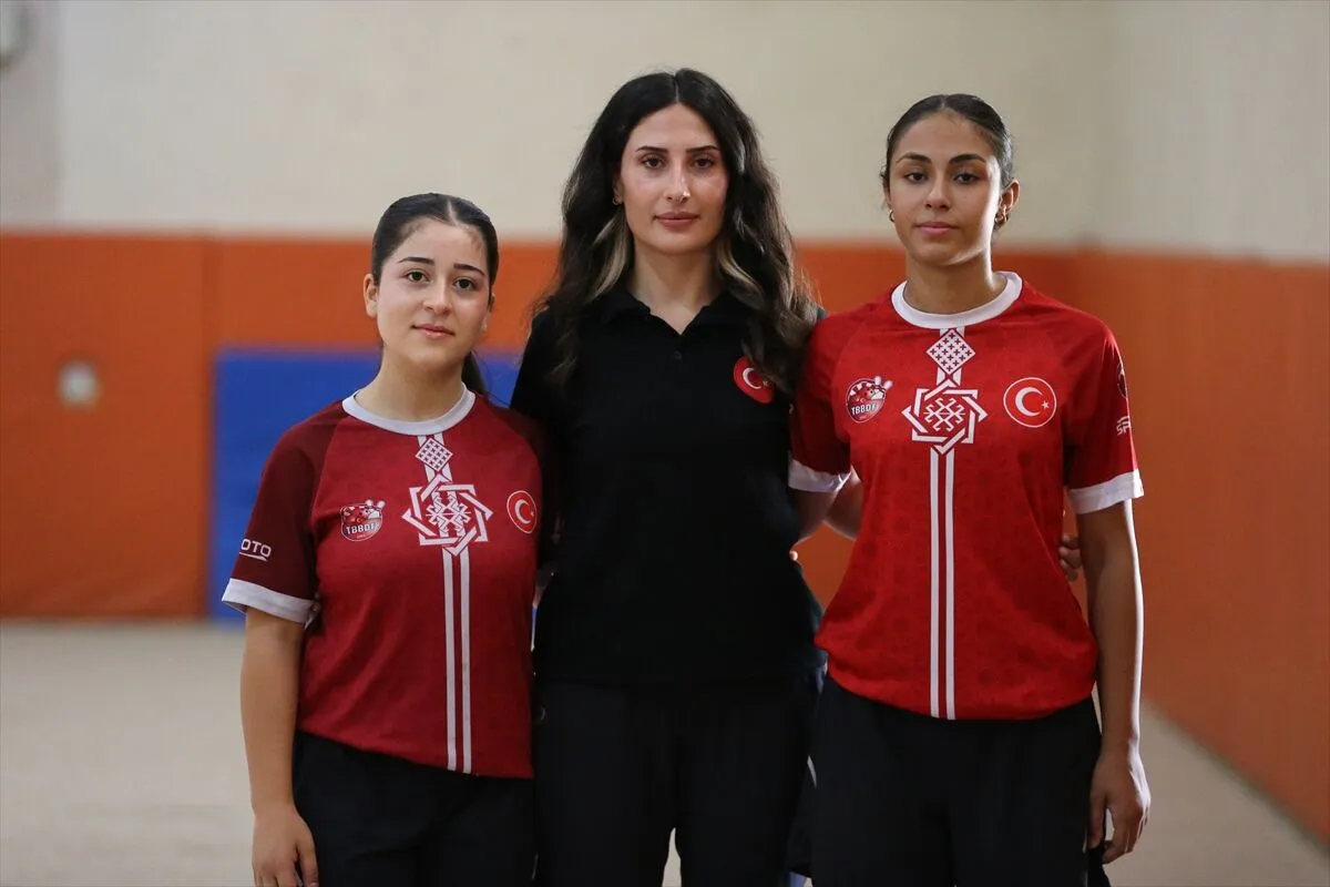 Dünya şampiyonu antrenörün öğrencileri Avrupa zirvesine odaklandı