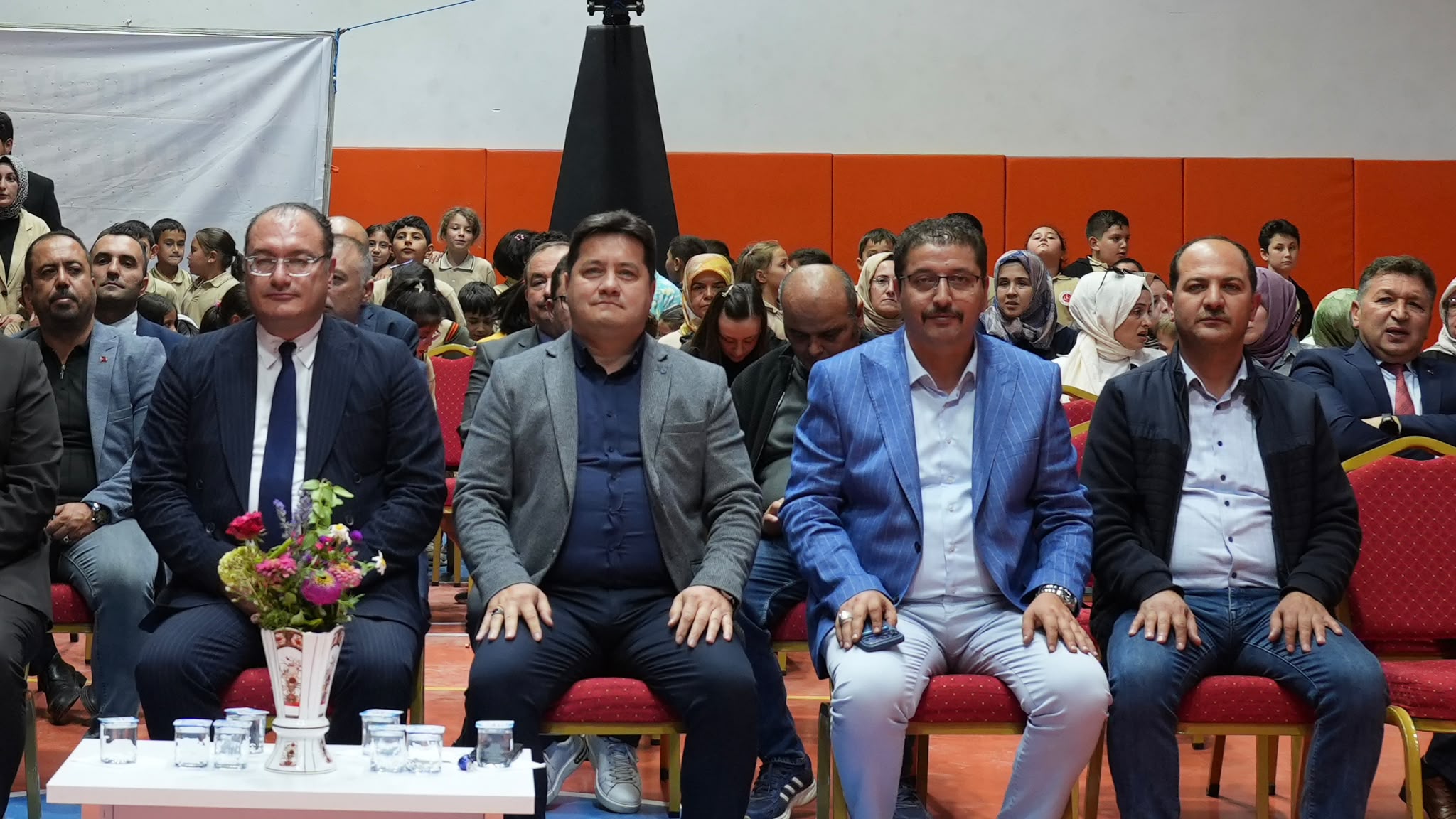 Bolvadin'de İlköğretim Haftası coşkuyla kutlandı