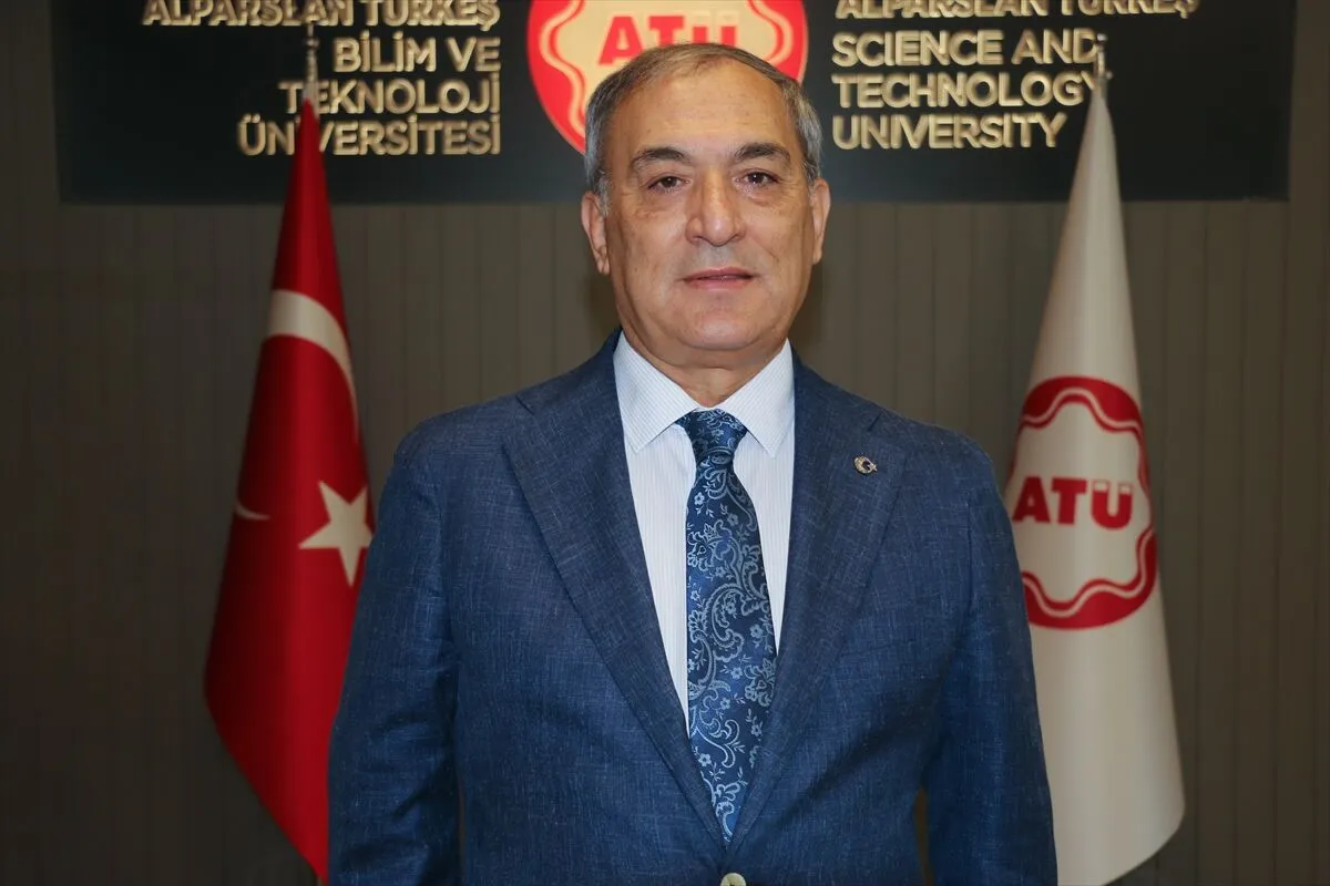 Öğrencilerin geliştirdiği İHA ve roket ödül getirdi