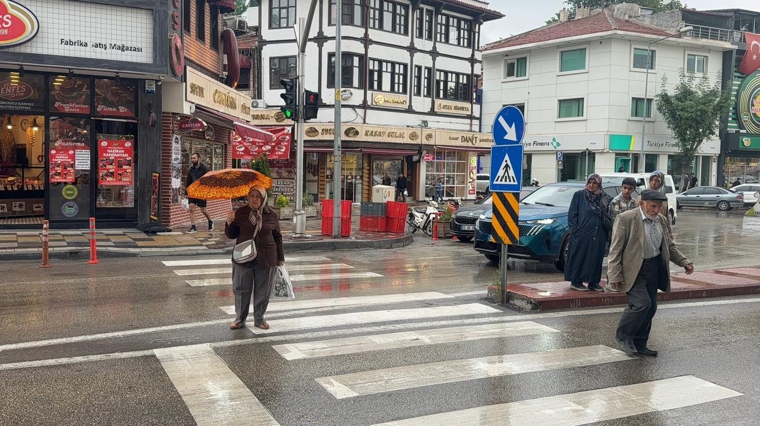 Afyonkarahisar için kuvvetli yağış uyarısı!