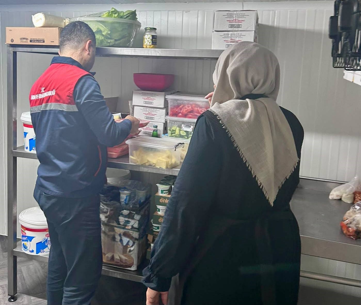 Öğrencilerin sağlığı için okul kantinleri denetlendi
