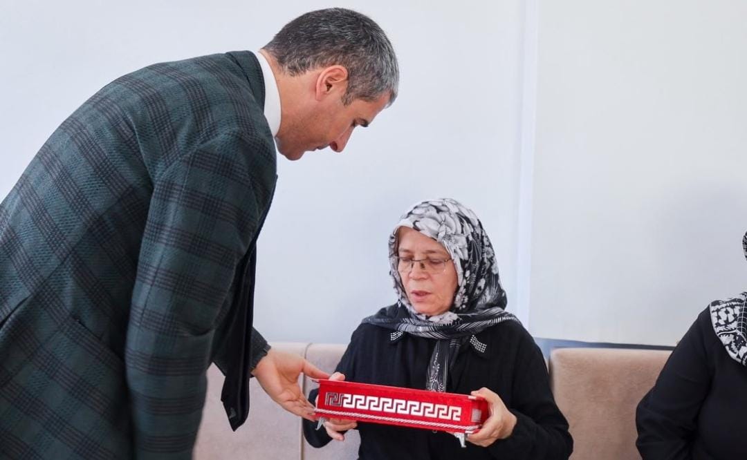 Vali Aktaş’tan şehit ailesine taziye ziyareti