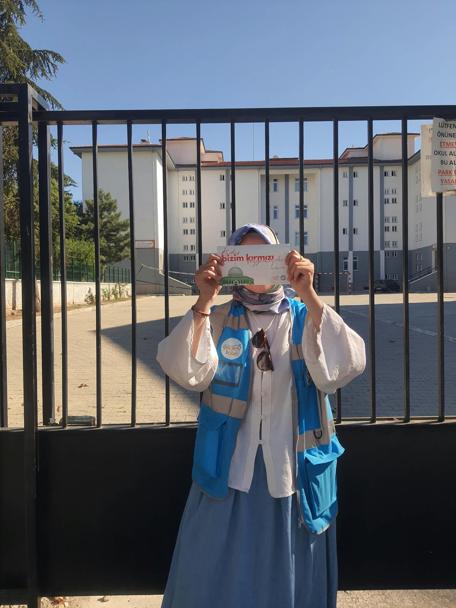 AK Gençlik’ten Filistinli öğrencilere anlamlı destek