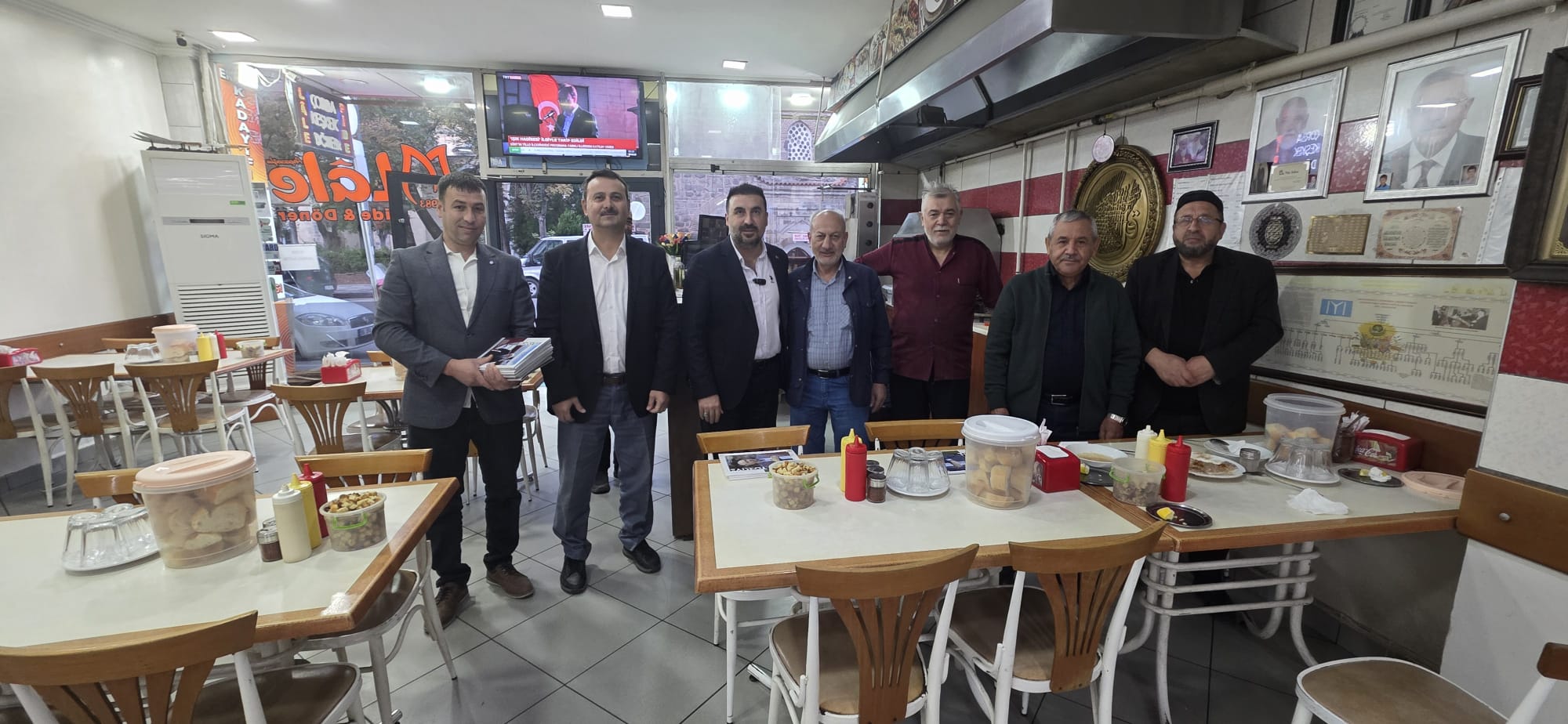 Özgür Kavak saat 06.00’da sahada: Afyon sokaklarını karış karış dolaşıyor