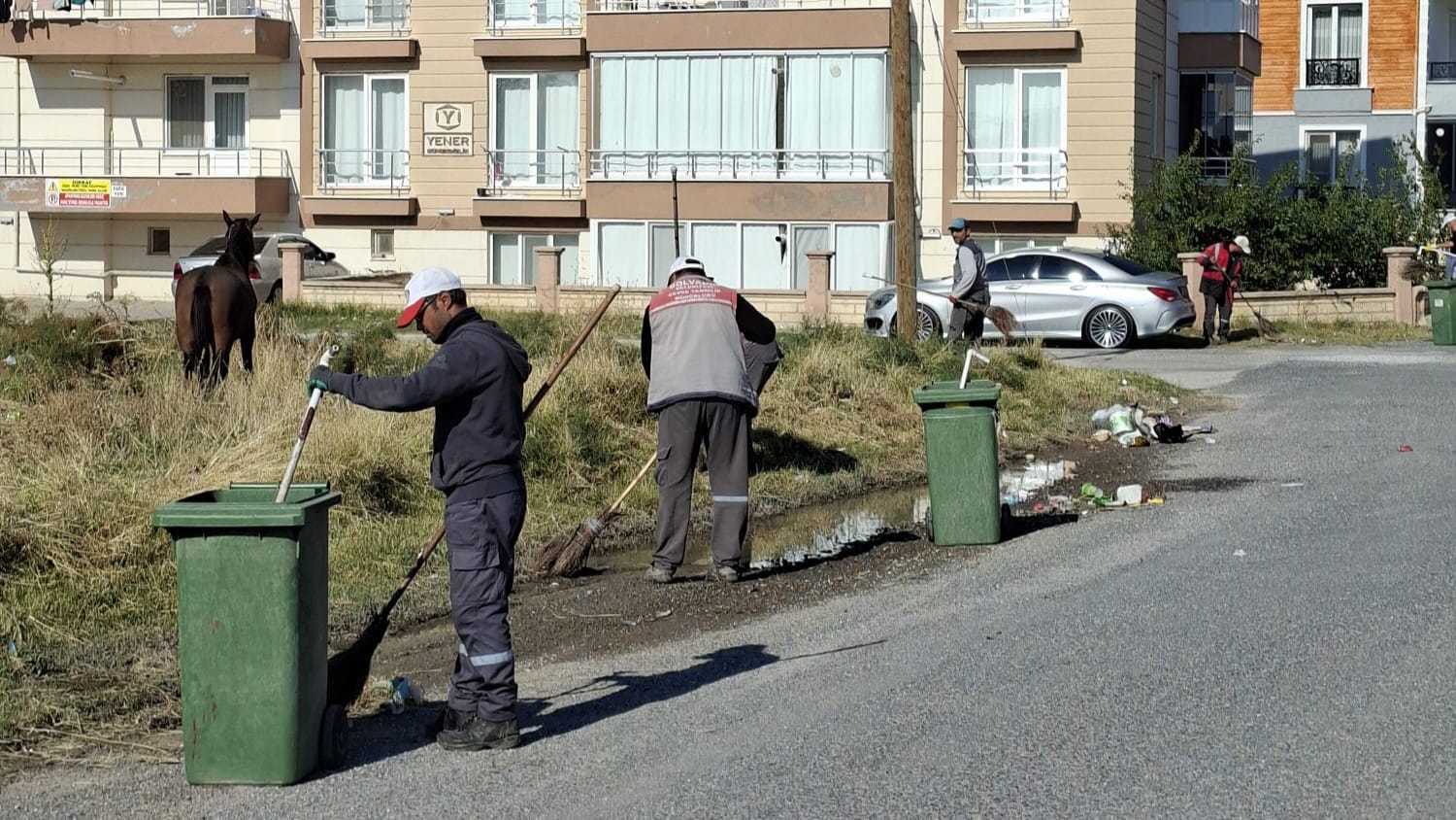 Malazgirt Mahallesi’nde detaylı temizlik çalışması