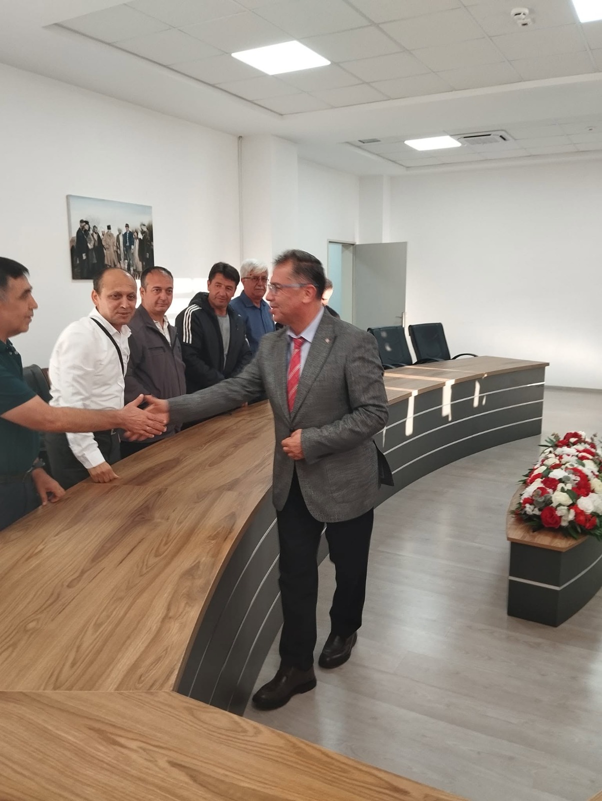 Müdür Altınkaynak, Öğretmen Okulu arkadaşlarıyla buluştu