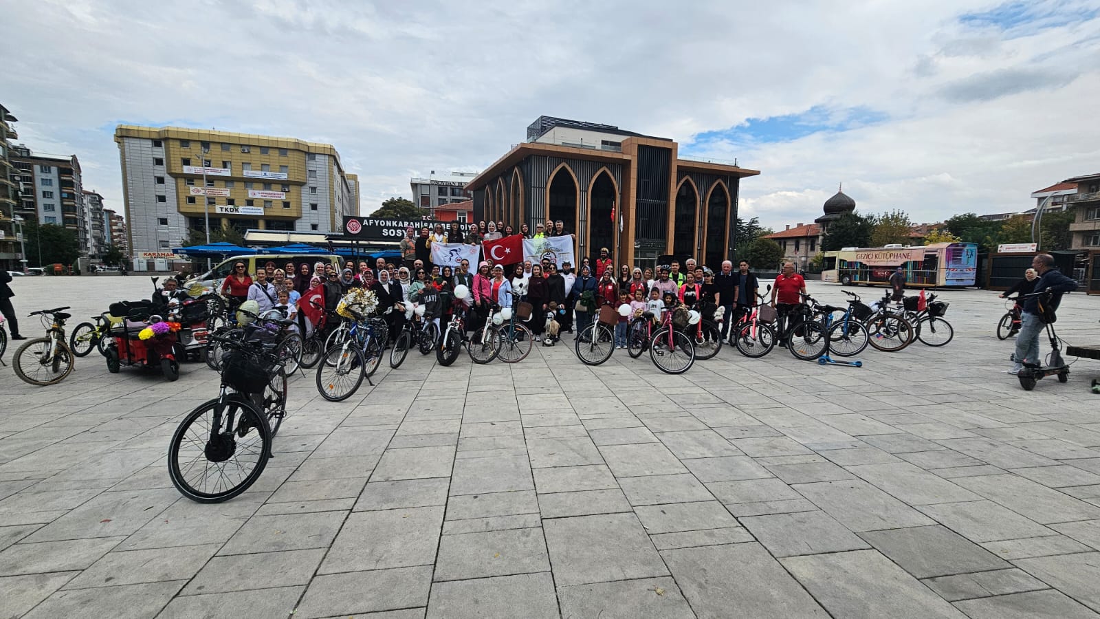 Kadınanalar Bisiklet Turu 9. kez gerçekleştirildi