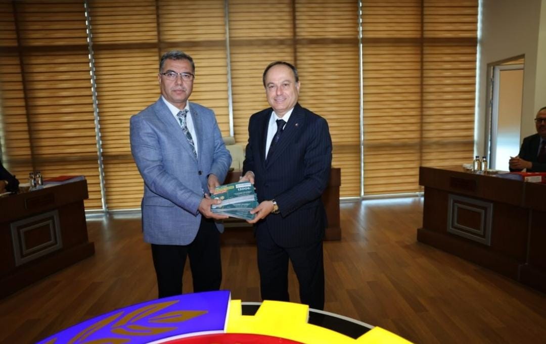 TOBB ve ATSO’dan eğitime kırtasiye desteği