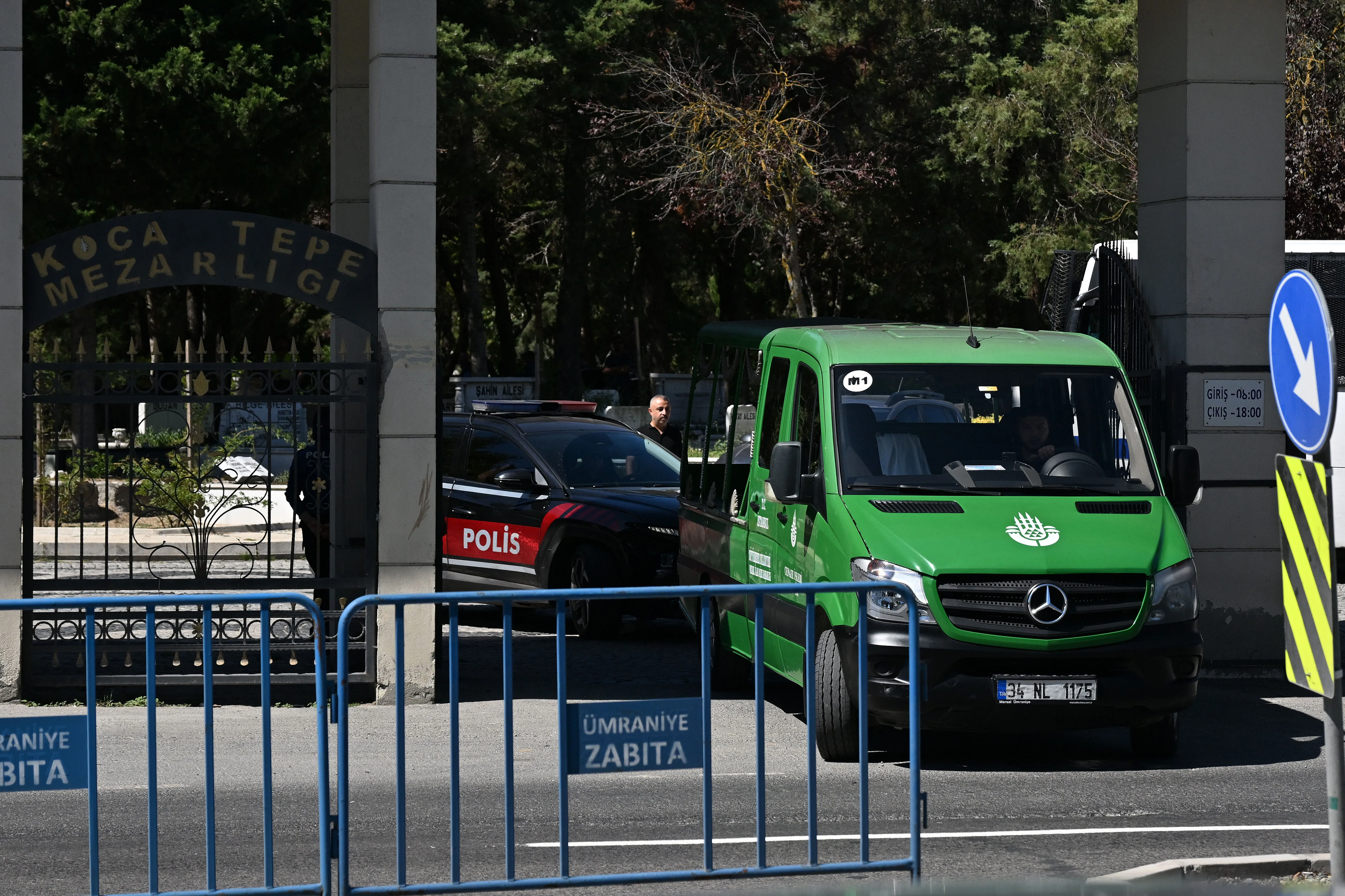 Eski MİT görevlisi Kaşif Kozinoğlu'nun mezarı açıldı
