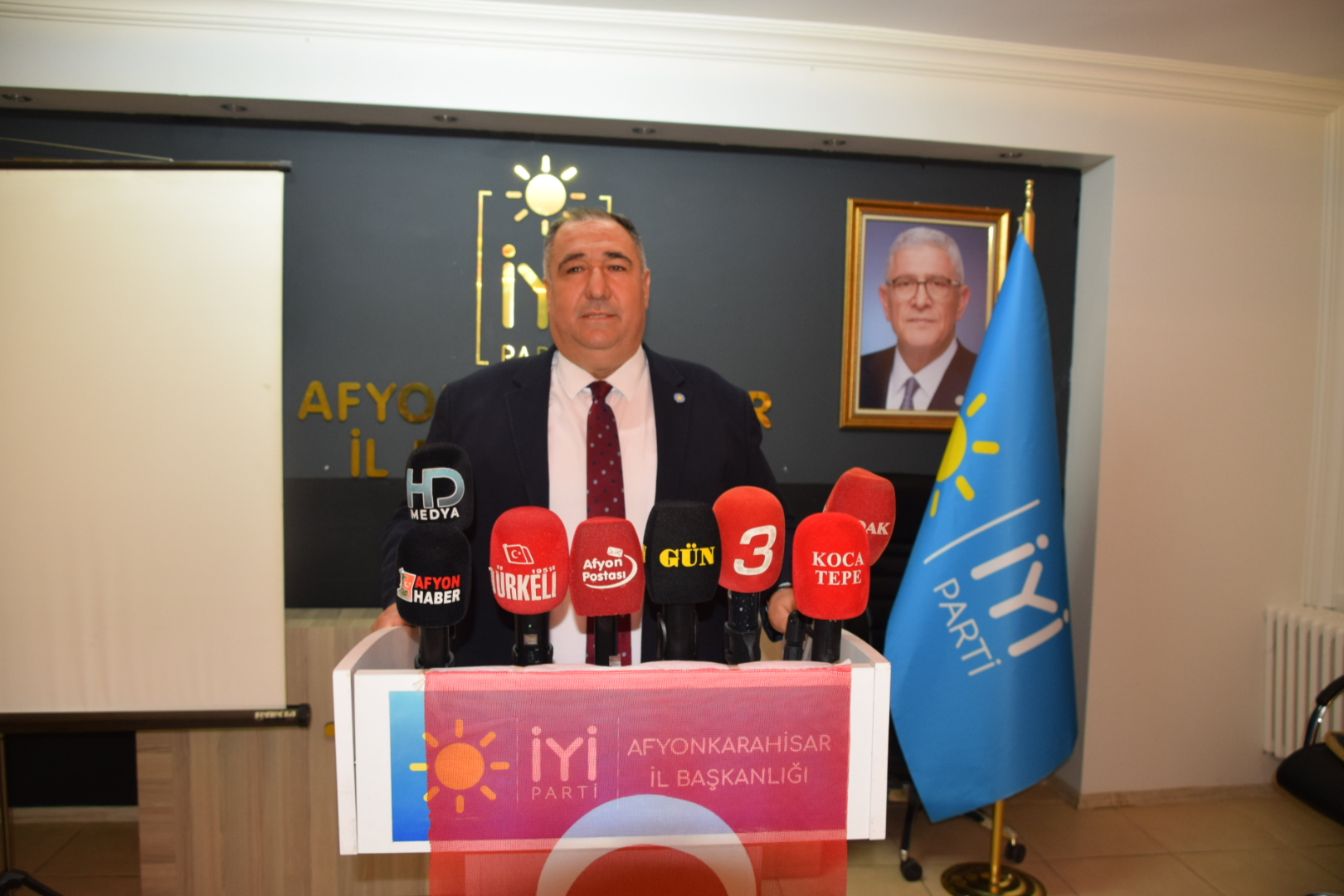 Mısırlıoğlu trafik kazası geçirdi