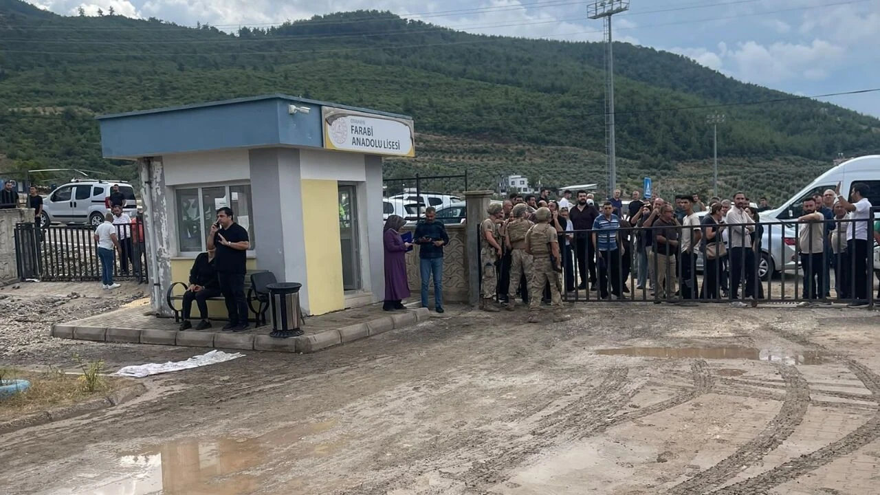 Osmaniye’de okula silahlı saldırı: Ölü ve yaralılar var mı?