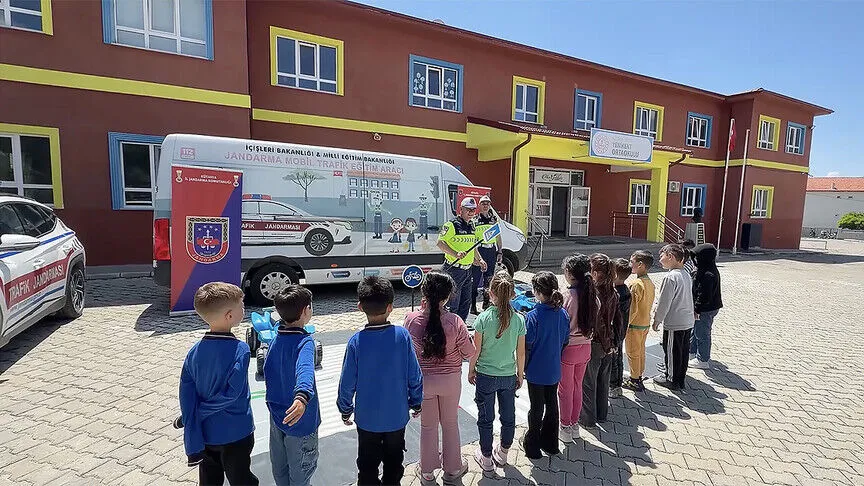 İçişleri Bakanlığı okullarda güvenlik seferberliği başlattı