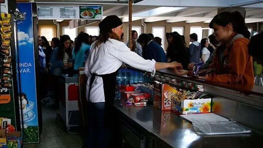 Kantinlerde fiyatlar açıklandı: Su 15 lira