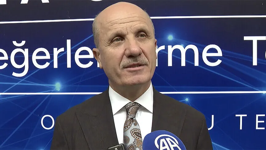 Yükseköğretim Kurulu (YÖK) Başkanı Prof. Dr. Erol Özvar, AA muhabirine