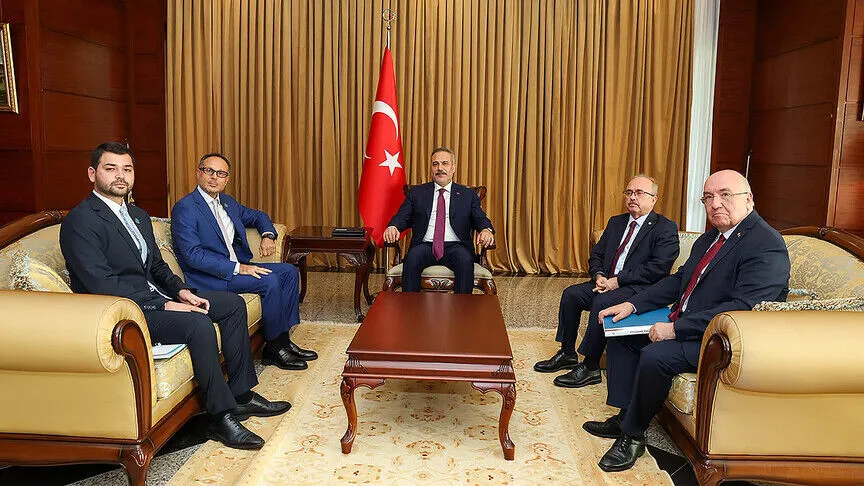 Bakan Fidan, TÜRKPA Genel Sekreteri Hasan’ı Bakü’de kabul etti